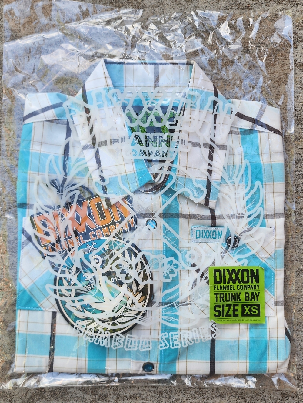 DIXXON Trunk Bay Youth Bamboo Short Sleeve, Blue White Plaid, NWT Sz XS (4-6)